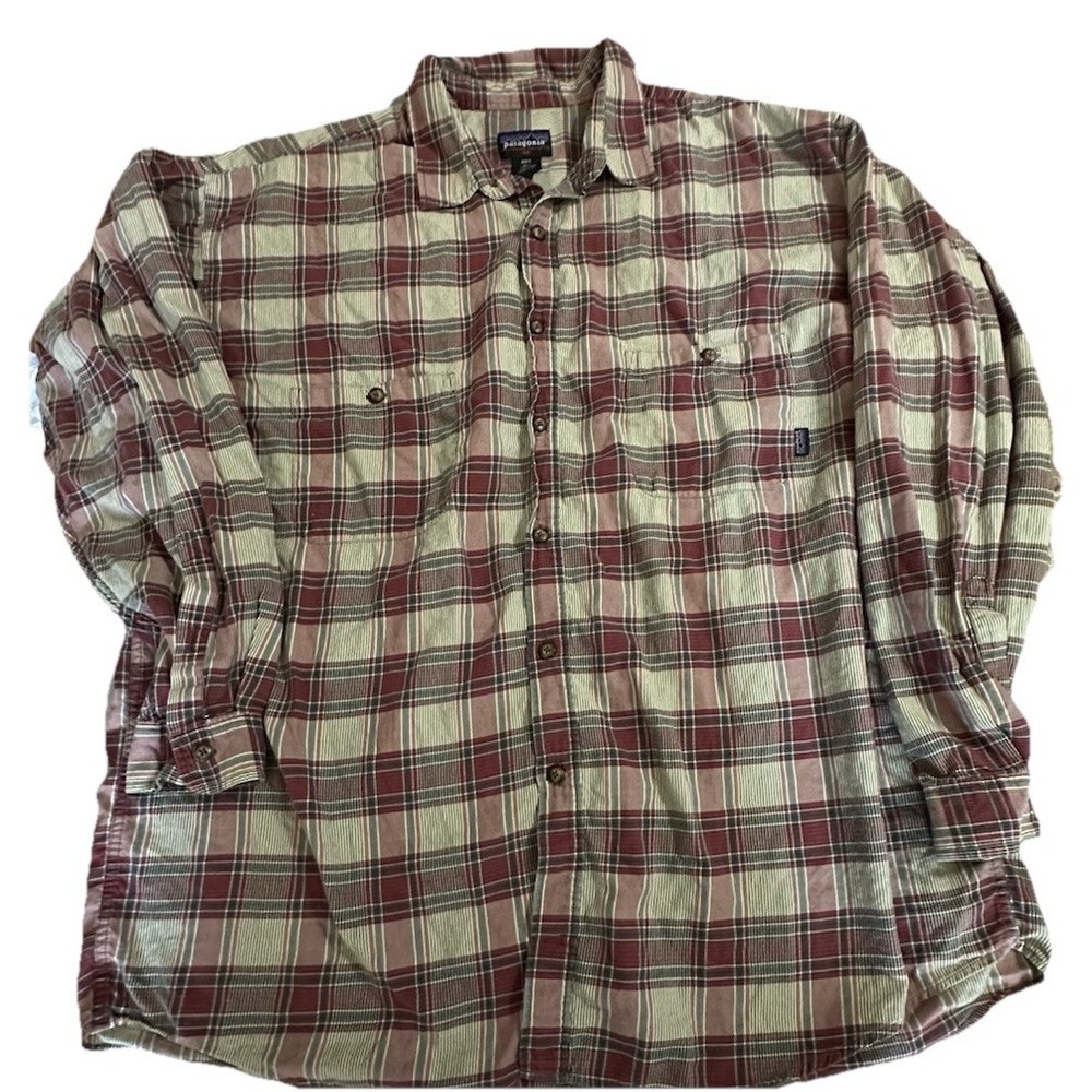 Patagonia Men's XXL Long Sleeve Button up Plaid Shirt